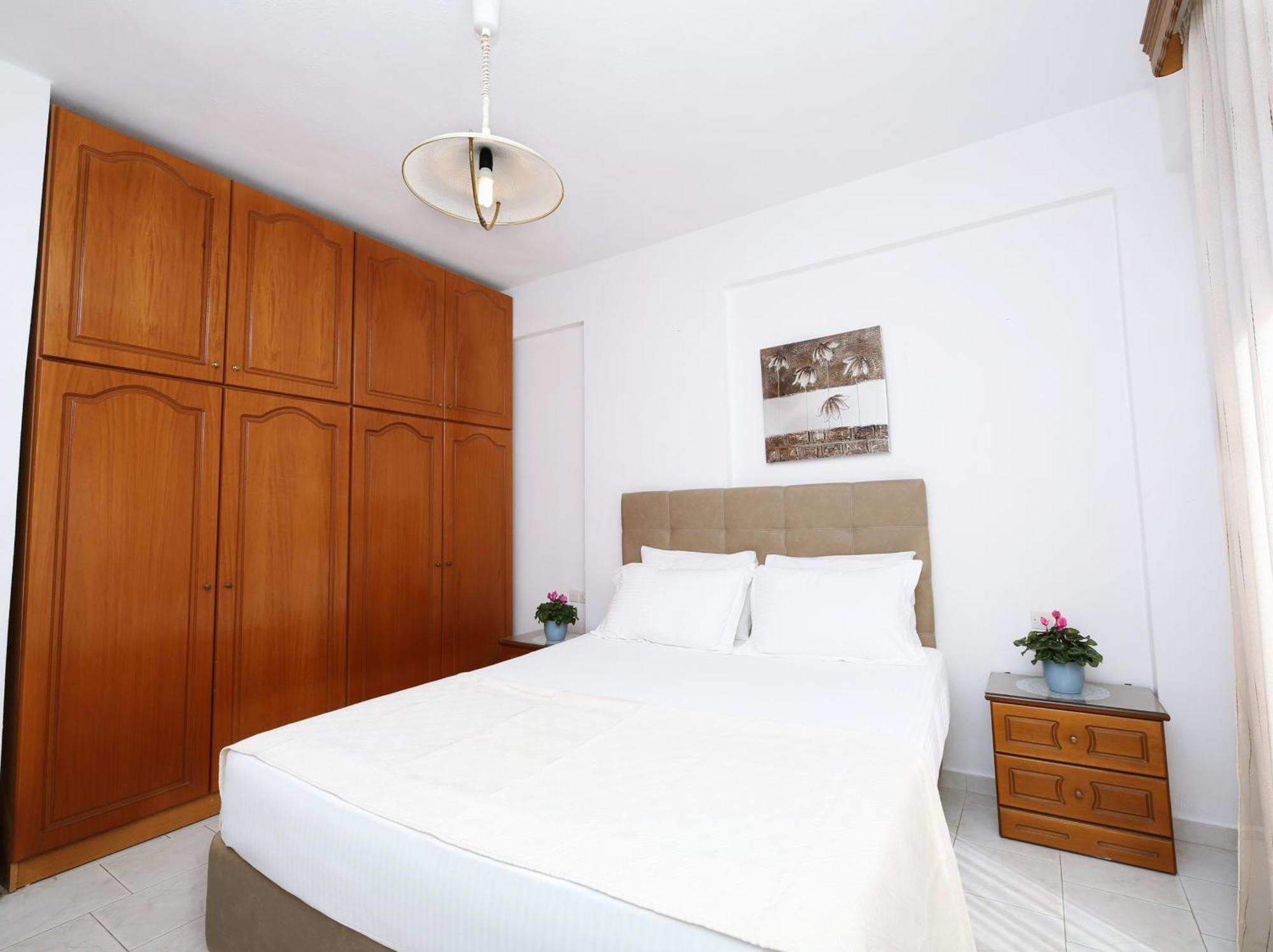 Okeanis Apartments Кала-Нера Экстерьер фото